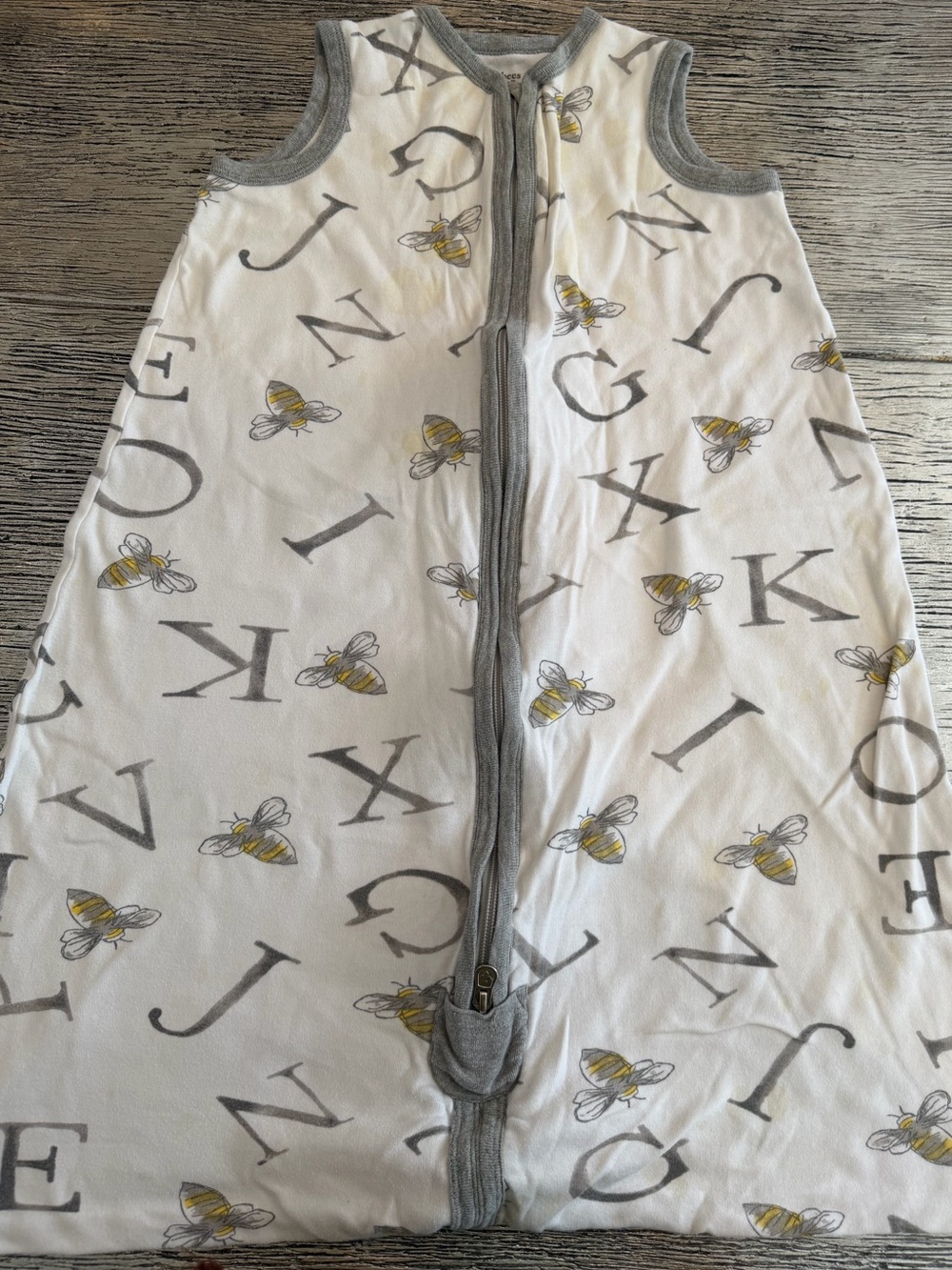 Burt’s Bees Wearable Blanket in A Bee C Cloud